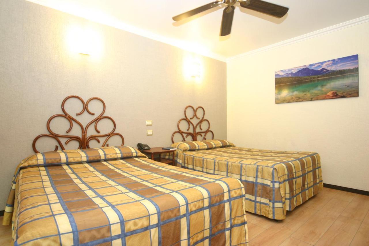 Hotel Plaza Crystal